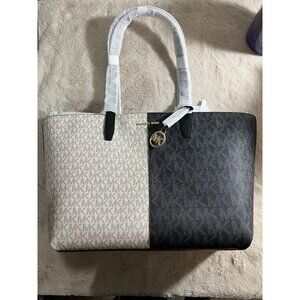 Michael Kors Jet Set Travel Large Tote Bag In Beige & Black Canvas